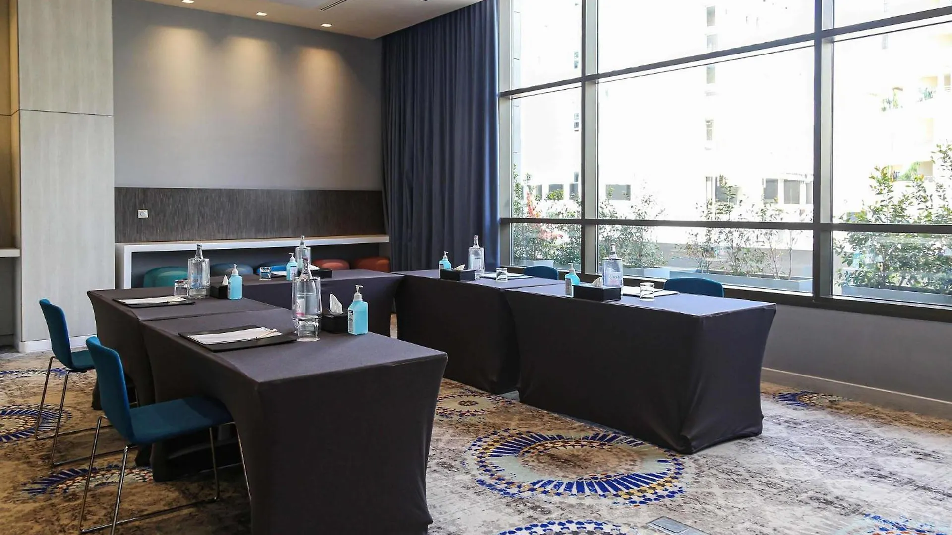 Novotel Tunis Lac 4*,  Tunisko
