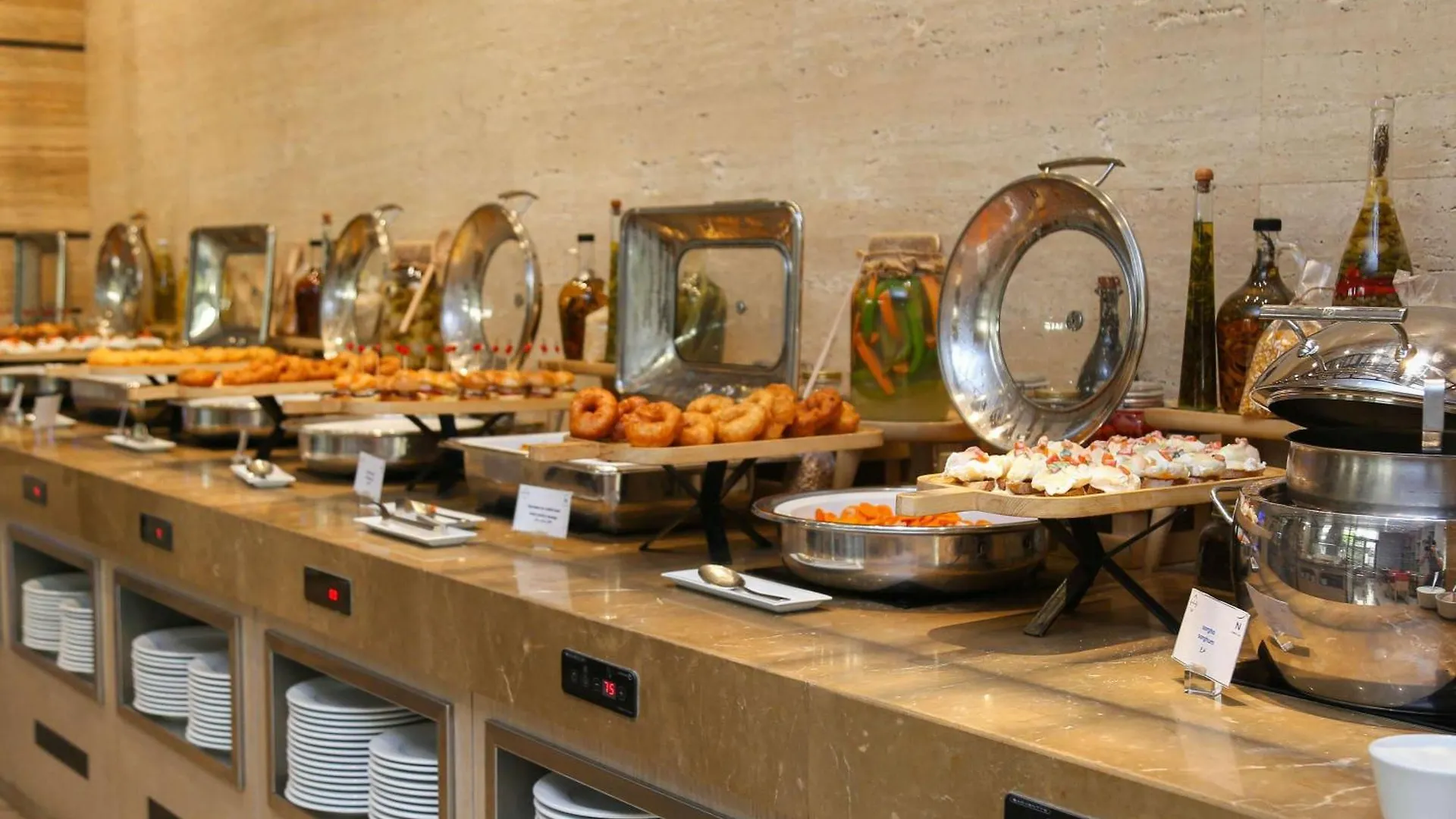 Novotel Tunis Lac Hotel